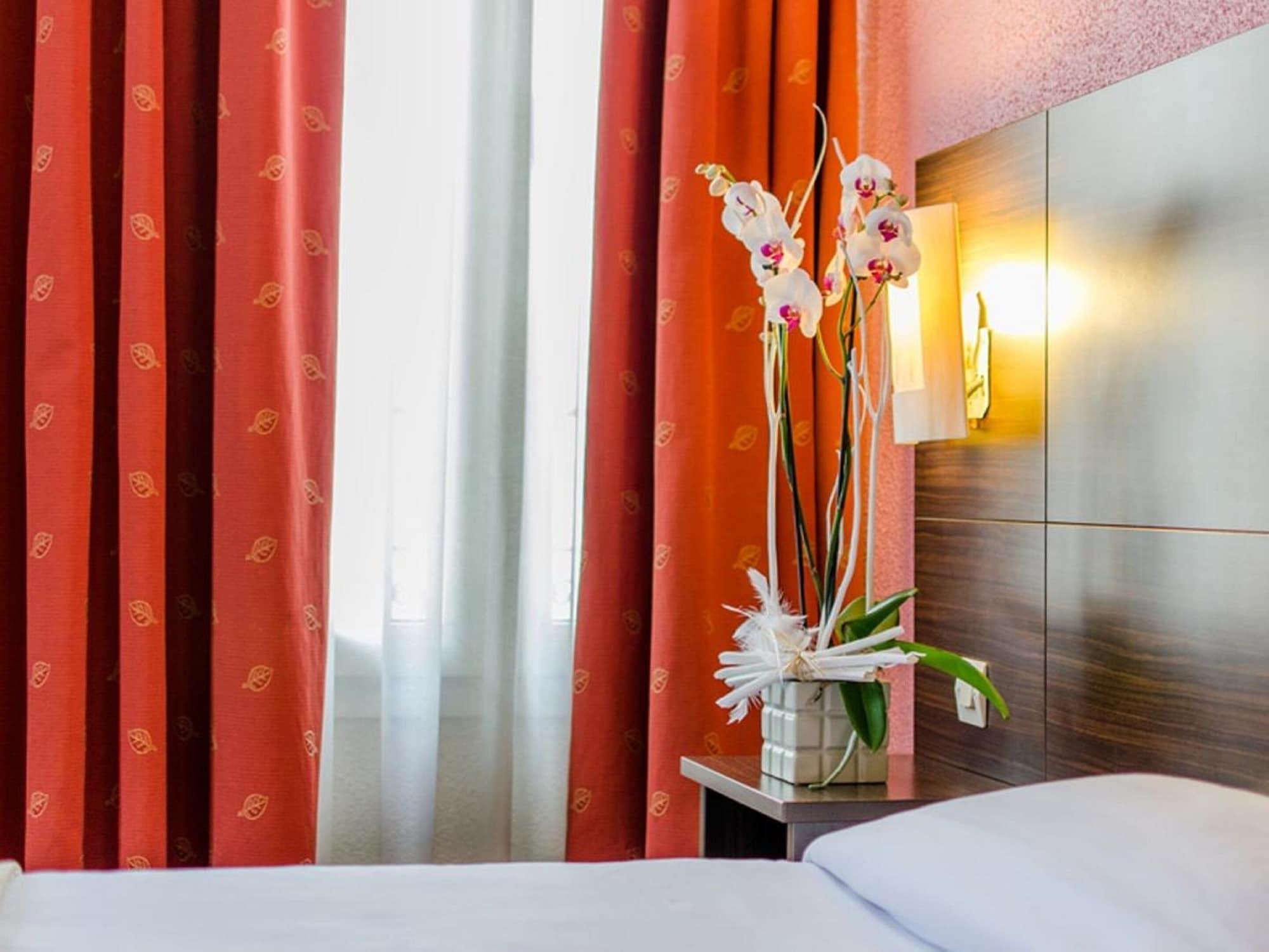 Hotel Arc Paris Porte D'Orleans Montrouge Ngoại thất bức ảnh